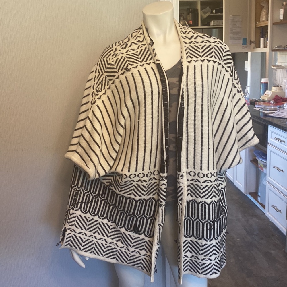 H&M Striped Scoop Neck Cardigan - Picture 5 of 5